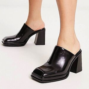 Pull&Bear patent platform mules NWOT